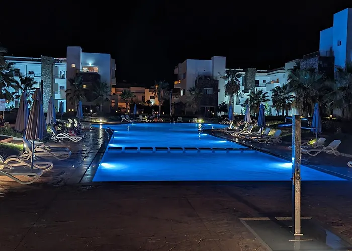 Perla A 200 M De La Plage